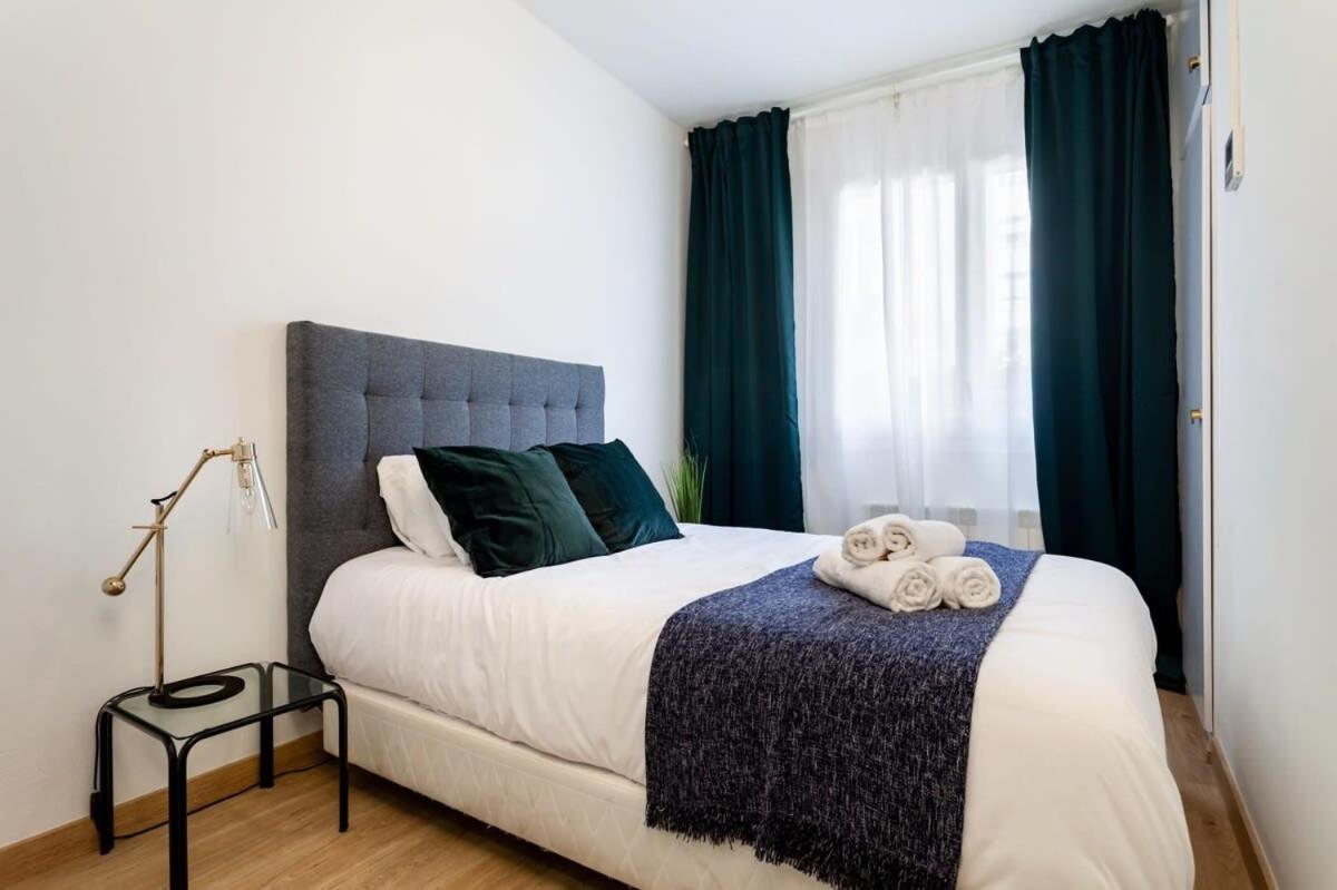 Exclusive Huge 4 Double Bedroom City Center Barcelona Buitenkant foto